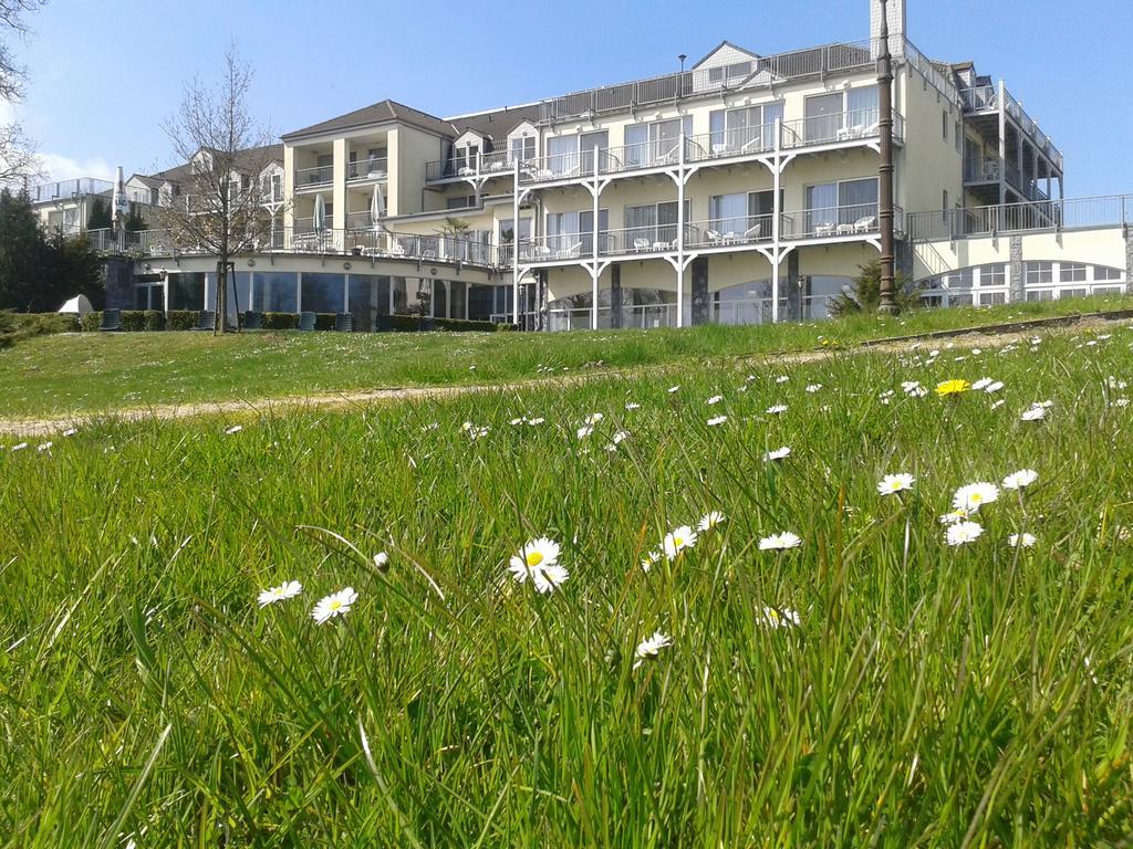 Seehotel Schloss Klink Exterior foto