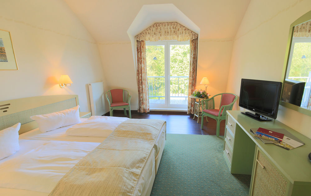 Seehotel Schloss Klink Exterior foto