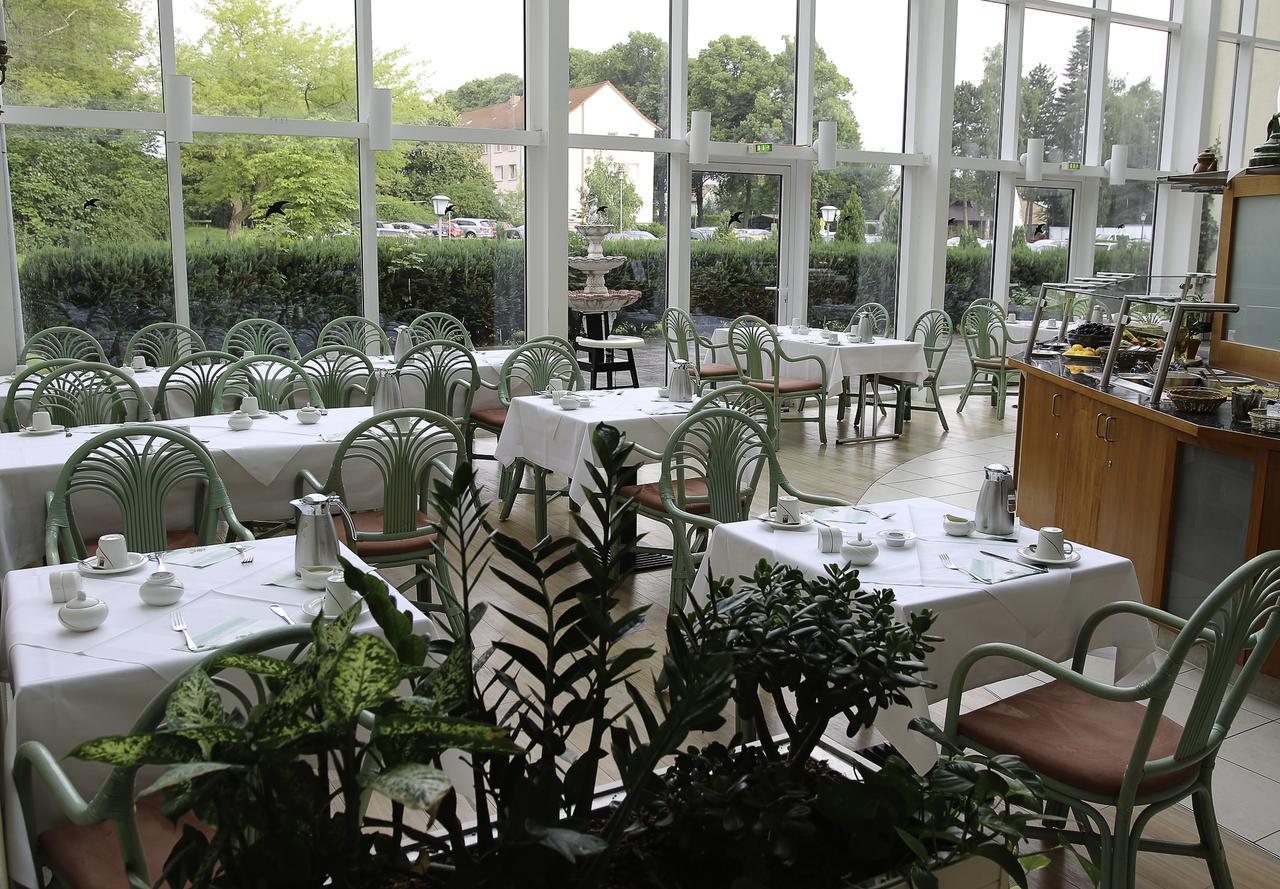 Seehotel Schloss Klink Exterior foto