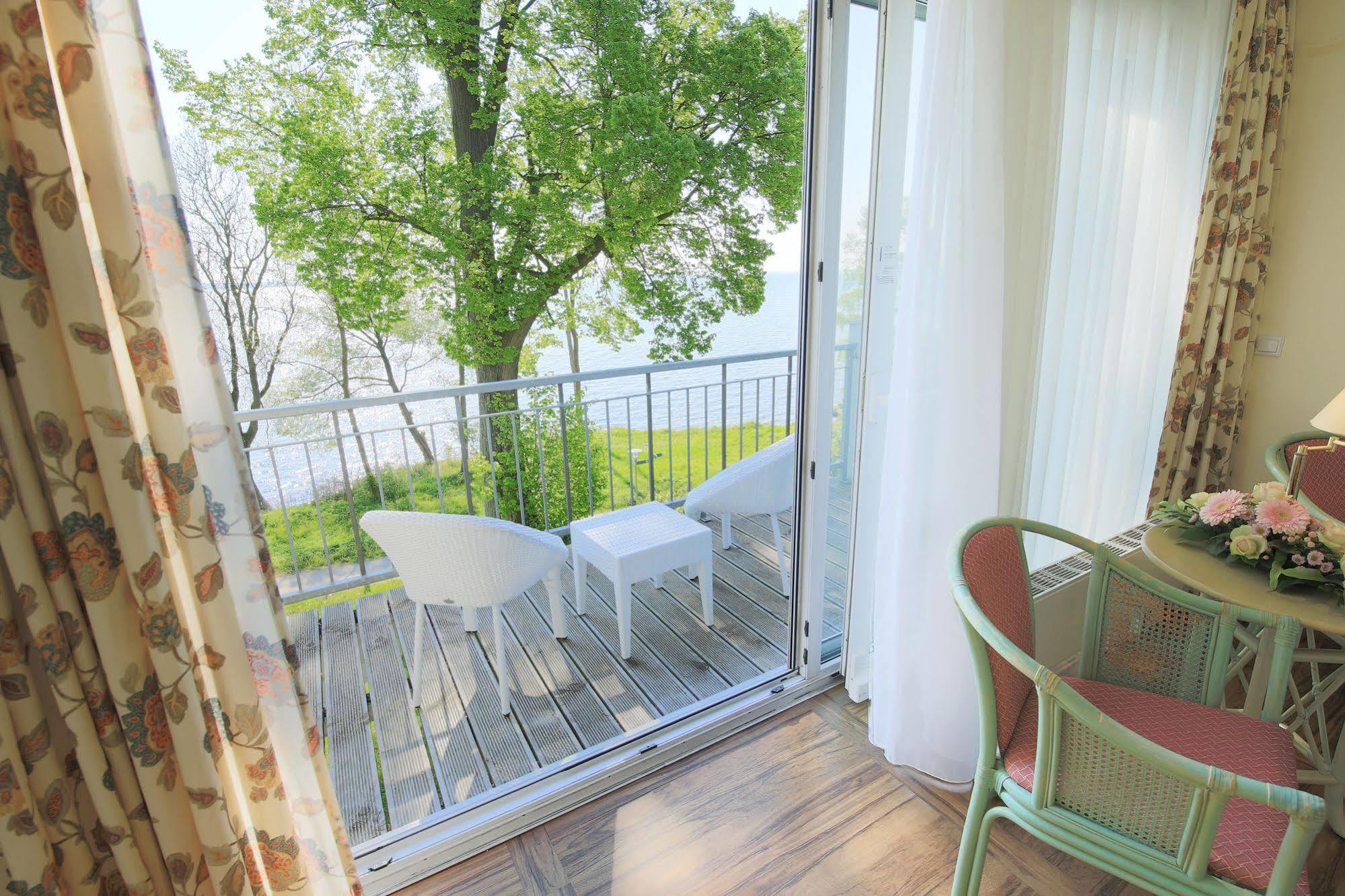 Seehotel Schloss Klink Exterior foto