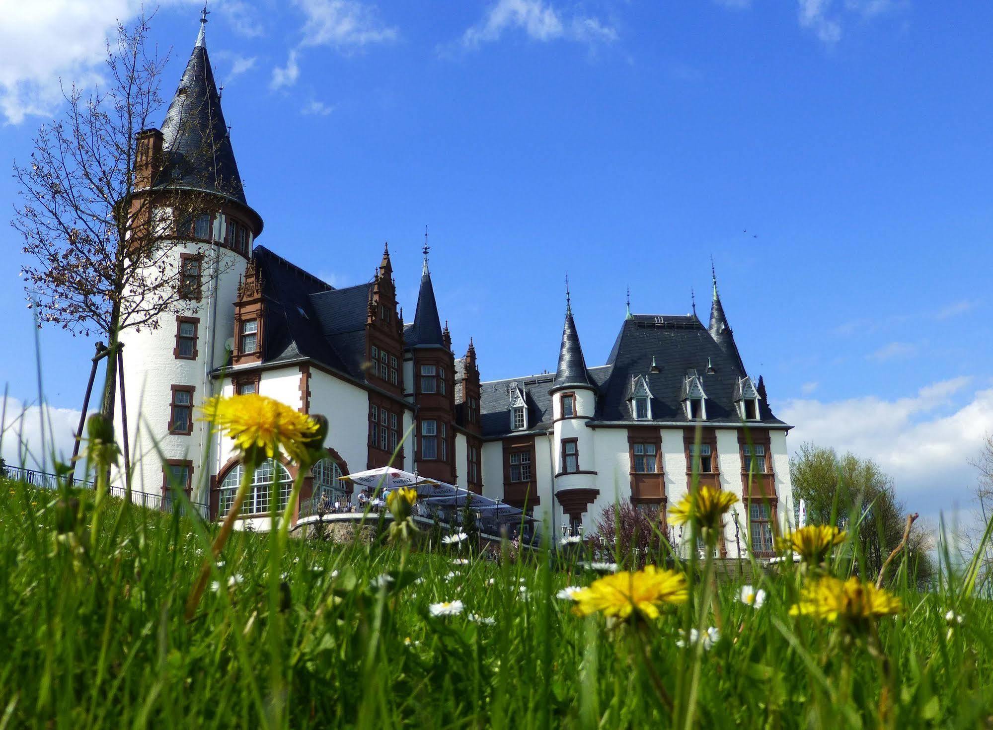 Seehotel Schloss Klink Exterior foto